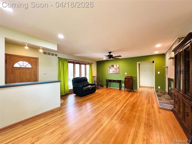 23213 Greencrest Street, Saint Clair Shores, MI 48080