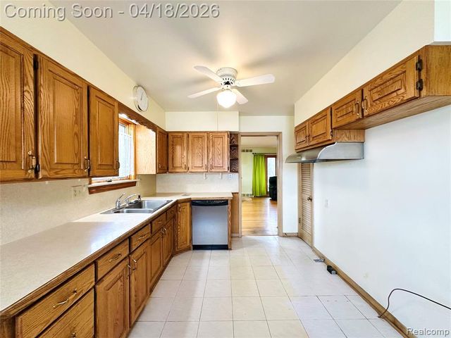 23213 Greencrest Street, Saint Clair Shores, MI 48080