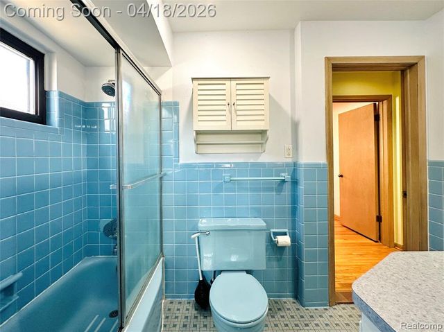 23213 Greencrest Street, Saint Clair Shores, MI 48080