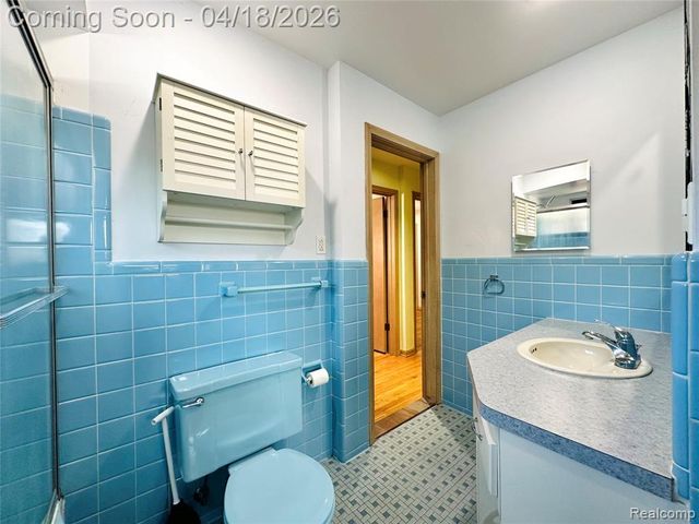 23213 Greencrest Street, Saint Clair Shores, MI 48080