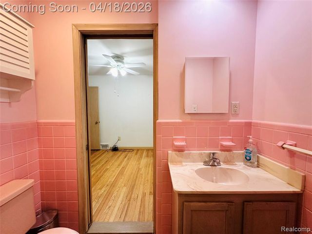 23213 Greencrest Street, Saint Clair Shores, MI 48080