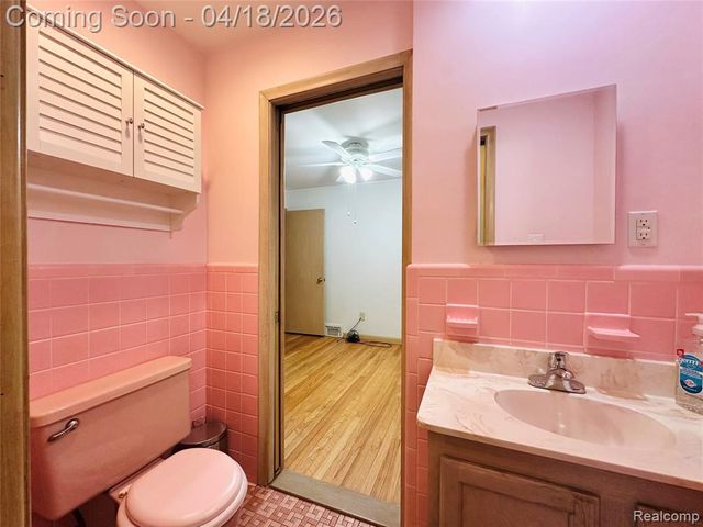 23213 Greencrest Street, Saint Clair Shores, MI 48080