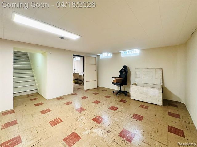 23213 Greencrest Street, Saint Clair Shores, MI 48080