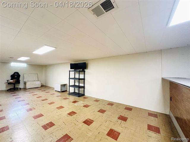 23213 Greencrest Street, Saint Clair Shores, MI 48080