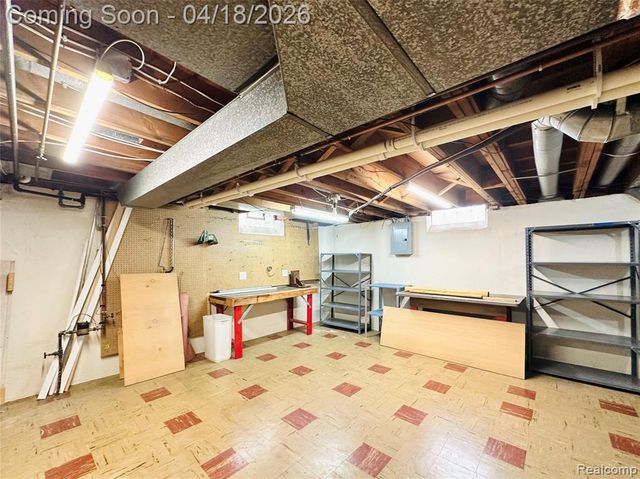 23213 Greencrest Street, Saint Clair Shores, MI 48080