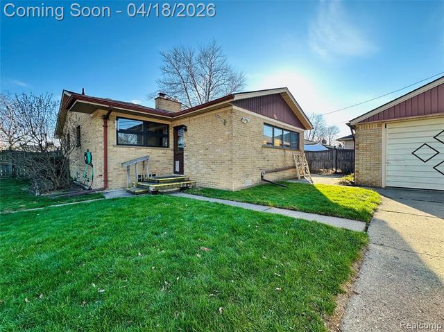 23213 Greencrest Street, Saint Clair Shores, MI 48080