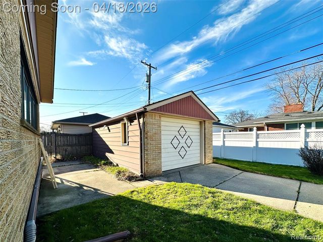 23213 Greencrest Street, Saint Clair Shores, MI 48080