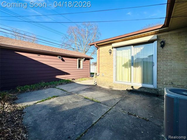 23213 Greencrest Street, Saint Clair Shores, MI 48080