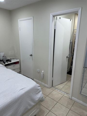 11301 SW 200th St 305-A, Miami, FL 33157