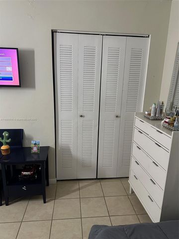 11301 SW 200th St 305-A, Miami, FL 33157