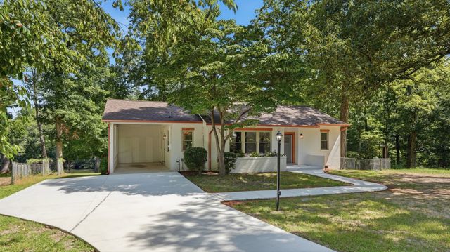 110 Point Cir, Tullahoma, TN 37388