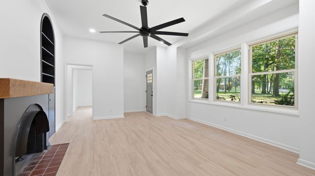 110 Point Cir, Tullahoma, TN 37388