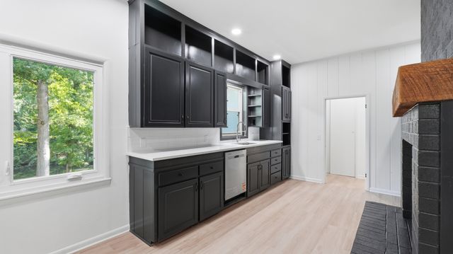 110 Point Cir, Tullahoma, TN 37388
