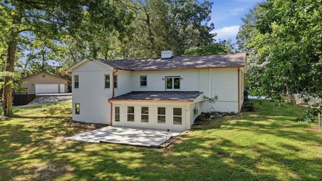 110 Point Cir, Tullahoma, TN 37388