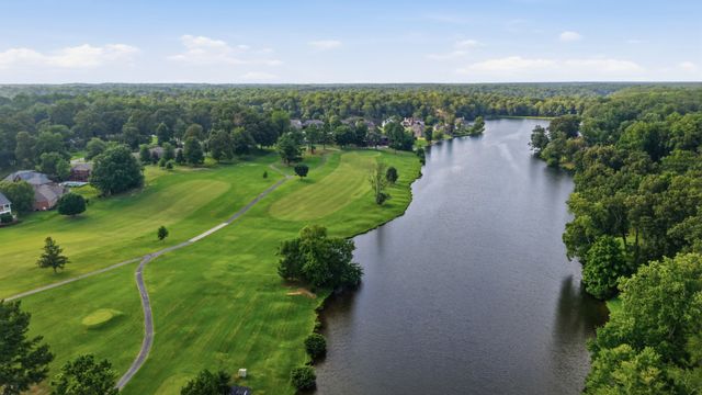 110 Point Cir, Tullahoma, TN 37388