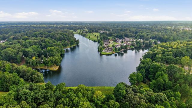 110 Point Cir, Tullahoma, TN 37388