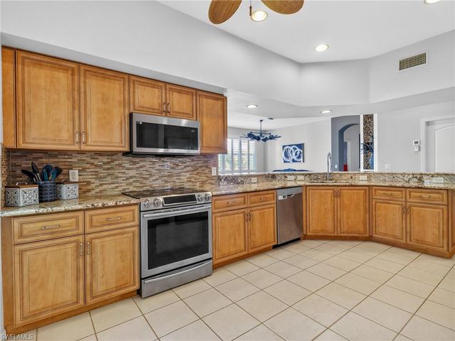 9030 Las Maderas DR 201, Bonita Springs, FL 34135