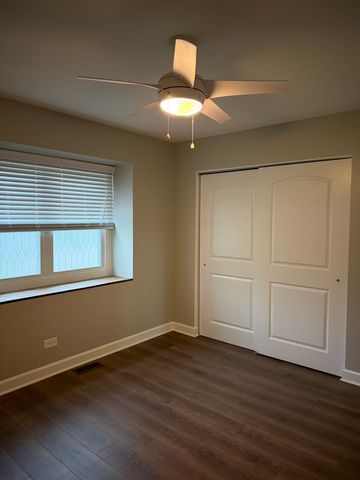 1201 Haverhill Circle, Naperville, IL 60563