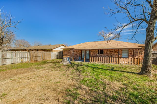 328 S 1st Street, Wylie, TX 75098