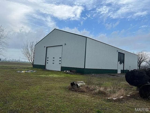 5731 W 408th Road, Bertrand, MO 63823