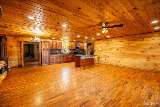 5731 W 408th Road, Bertrand, MO 63823