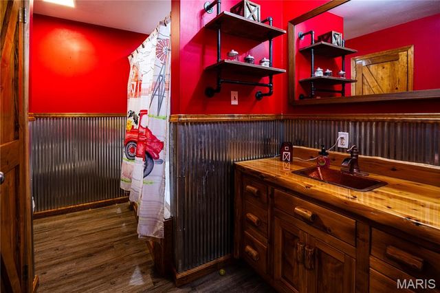 5731 W 408th Road, Bertrand, MO 63823