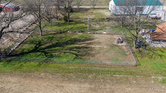 5731 W 408th Road, Bertrand, MO 63823