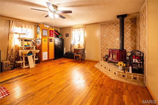 5731 W 408th Road, Bertrand, MO 63823