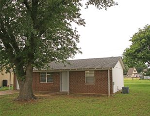 1815 Pelican W, Pelican Bay, TX 76020