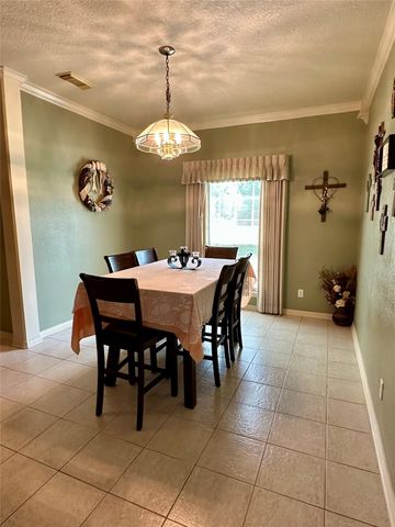 1614 Avenue Q, Santa Fe, TX 77510