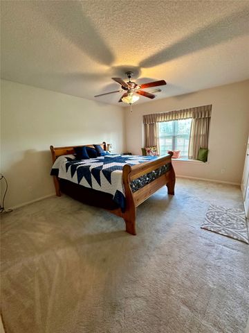1614 Avenue Q, Santa Fe, TX 77510