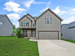 543 Woodtrace Dr, Clarksville, TN 37042