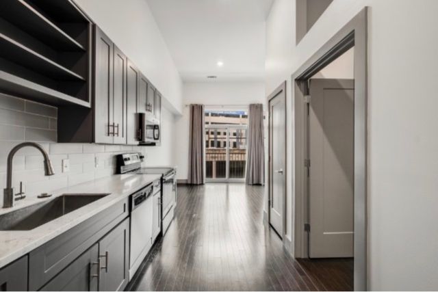 2407 8th Ave S Apt 208, Nashville, TN 37204