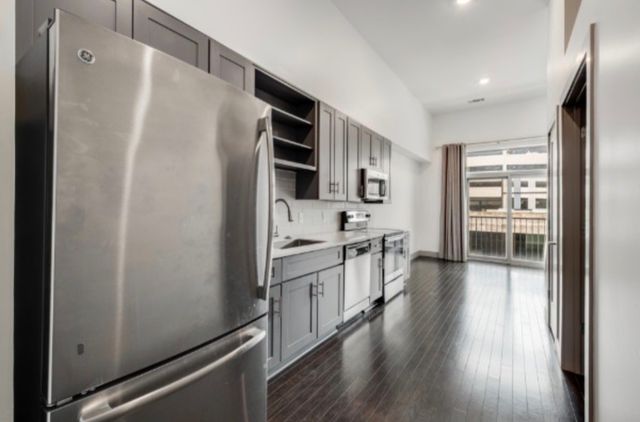 2407 8th Ave S Apt 208, Nashville, TN 37204