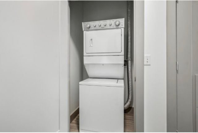 2407 8th Ave S Apt 208, Nashville, TN 37204