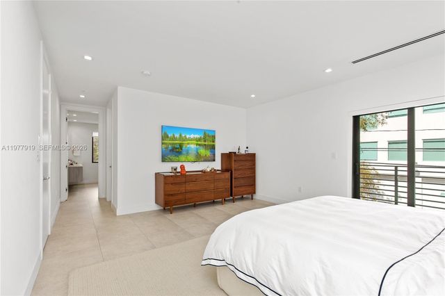 2225 SW 18th Avenue, Miami, FL 33145