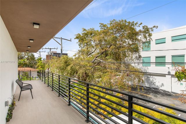 2225 SW 18th Avenue, Miami, FL 33145