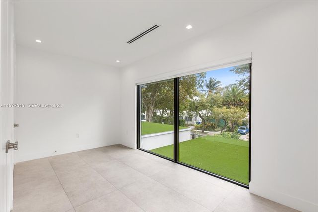 2225 SW 18th Avenue, Miami, FL 33145