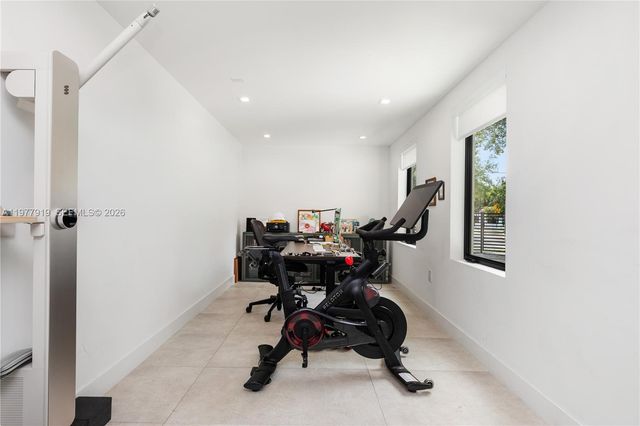 2225 SW 18th Avenue, Miami, FL 33145