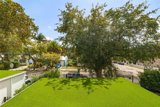 2225 SW 18th Avenue, Miami, FL 33145