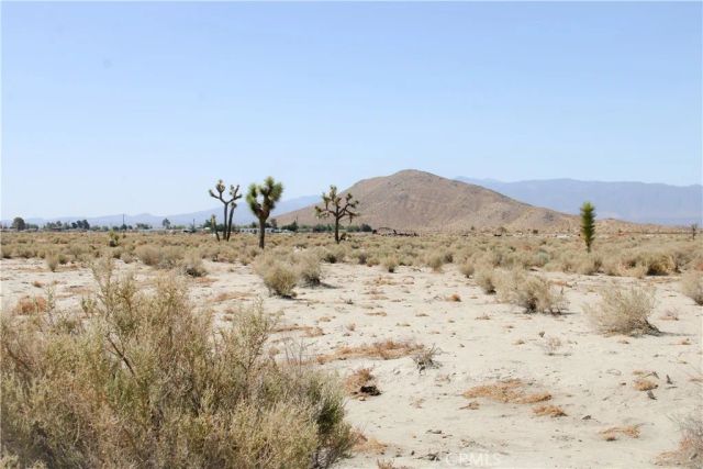 4 Markham, El Mirage, CA 92301