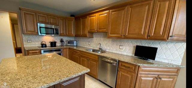47351 Bobwhite Lane, Shelby Twp, MI 48315