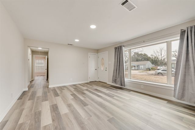 1405 Inwood Boulevard, Garland, TX 75042