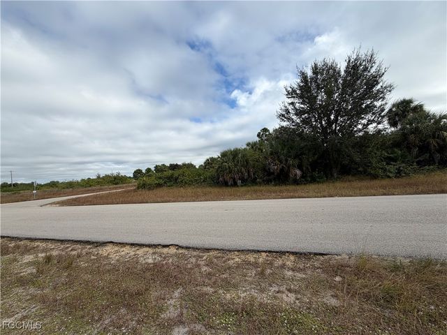 407 McArthur BLVD, Lehigh Acres, FL 33974