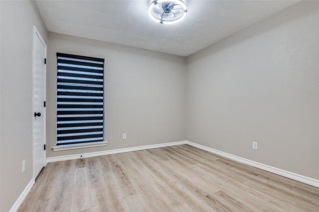 821 Sequoia Drive, Lancaster, TX 75146