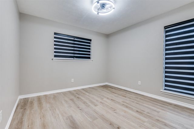 821 Sequoia Drive, Lancaster, TX 75146