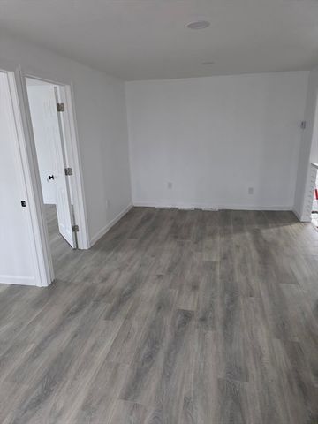 6 French St AA, Billerica, MA 01821