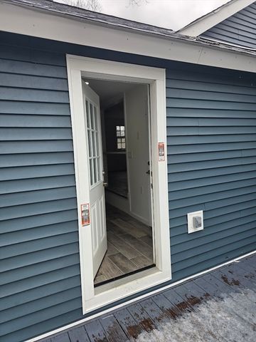 6 French St AA, Billerica, MA 01821