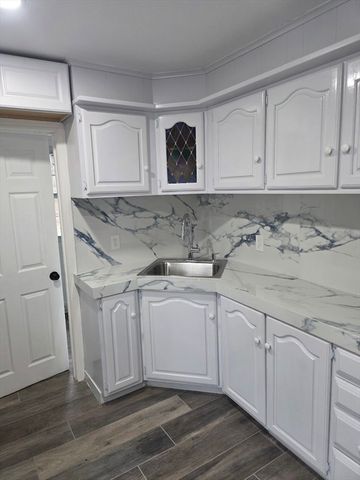 6 French St AA, Billerica, MA 01821