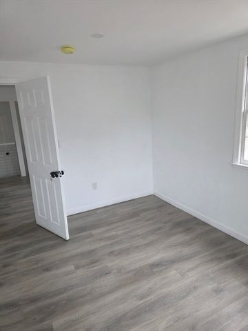 6 French St AA, Billerica, MA 01821